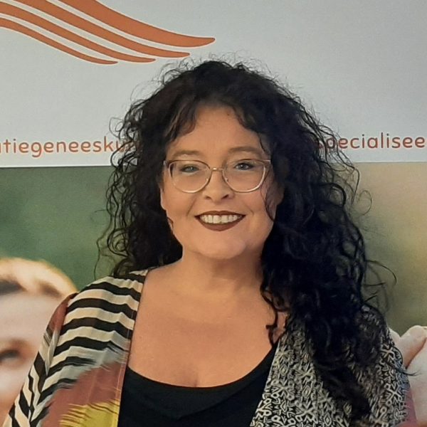 Esther Kwerreveld (v)